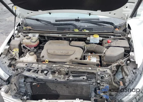 2022 Chrysler Pacifica Hybrid Touring L z USA, uszkodzony, nr VIN 2C4RC1L70NR121525